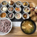 用户对于梅田 阪急三番街 リバーカフェ的评论图