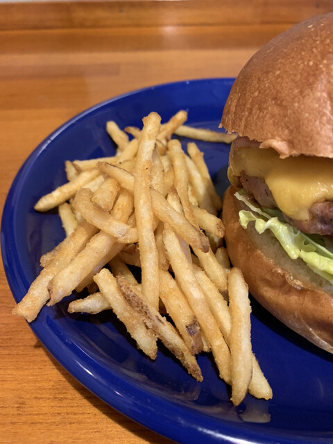 用户对于バーガーショップホットボックス的评论高清图