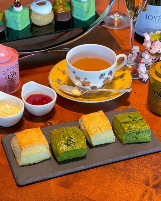 User's recommendation image for adee