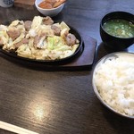 用户对于スタミナ鉄板 博多アイアンマン 平尾店的评论图