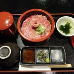 用户对于焼肉食道しんしん 宇治小倉店的评论图