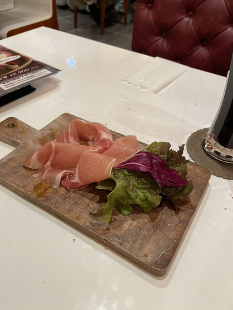User's recommendation image for シカゴピザ＆スフレオムレツ Meat&Cheese ARK2nd 新宿店