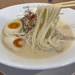 User's review image for 泡系しおとんこつラーメン べらしお 総本店