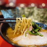 用戶對於横浜家系総本山 吉村家直系店 ラーメン内田家的評論圖