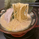 用户对于横濱家系ラーメン 神山 松屋町店的评论图