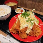 用戶對於とりかつ たるたる 金いろ的評論圖