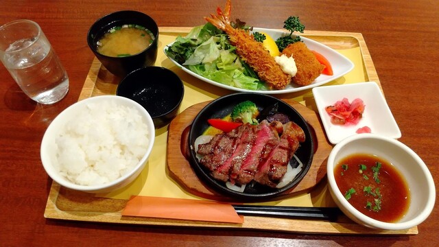 User's recommendation image for ロイヤルホスト 音羽店