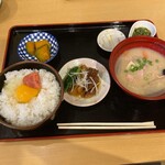 用戶對於とろ〜り豚汁めし 八百食堂的評論圖