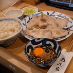 User's review image for あんちすてーき とろろ麦めし 豚丸