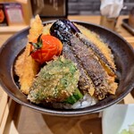 用户对于新潟カツ丼 タレカツ 神保町すずらん通り店的评论图