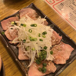 用戶對於もつ焼き 煮込み ヤリキ 上野支店的評論圖