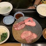 用户对于焼肉家 KAZU 神楽坂的评论图