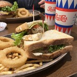 用戶對於クアアイナ 丸ビル店的評論圖