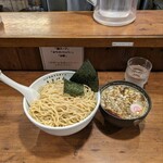 用户对于江戸前煮干中華そば きみはん 総本店的评论图