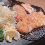 用户对于豚○商店 AISHI 新宿店的评论图