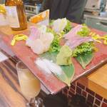 用户对于幻の和牛と三崎港直送鮮魚の居酒屋 モルゲン 五反田駅前店的评论图