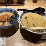 用户对于麺や兼虎 博多デイトス店的评论图