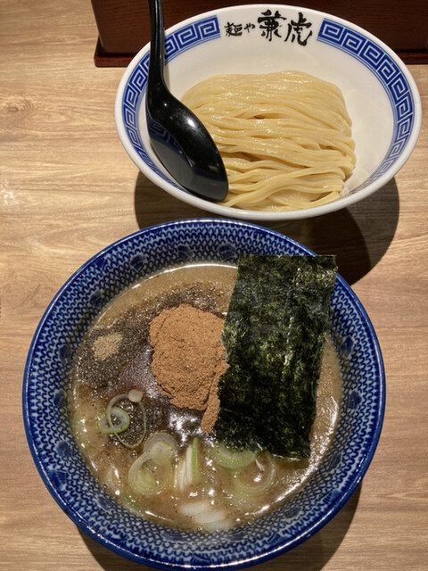 用户对于麺や兼虎 博多デイトス店的评论高清图