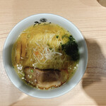 User's review image for 塩らーめん専門 ひるがお 大阪エディオンなんば本店