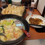 用戶對於餃子の王将 十三店的評論圖