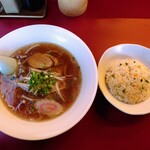 用户对于中華料理 東的评论图