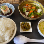 用戶對於天山食堂的評論圖