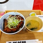 用户对于元祖豚丼屋 TONTON 船場センタービル10号館店的评论图