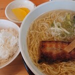 用户对于ラーメン かまじい的评论图
