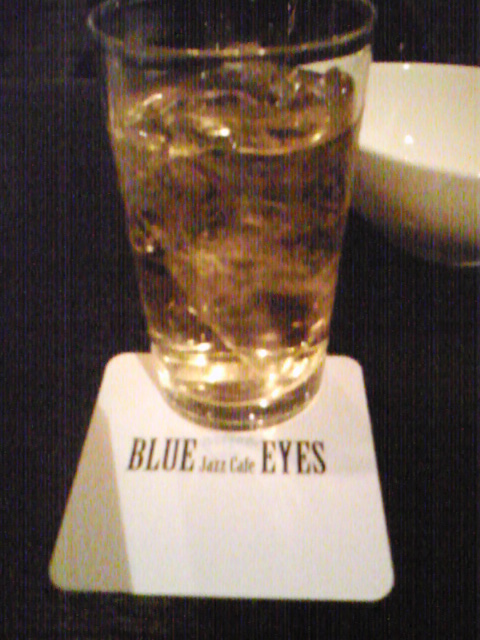 用戶對於BLUE　EYES的評論圖