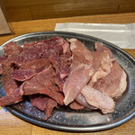 用戶對於肉問屋直営 食肉市場 とんちゃん焼肉 大王的評論圖