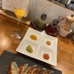 User's review image for スタンドシャン食 TOKYO恵比寿 Champagne & GYOZA BAR