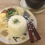 用户对于スタジオクートカフェ的评论图
