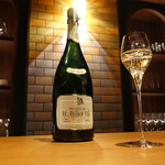 用戶對於Wine Bar NOAM的評論圖