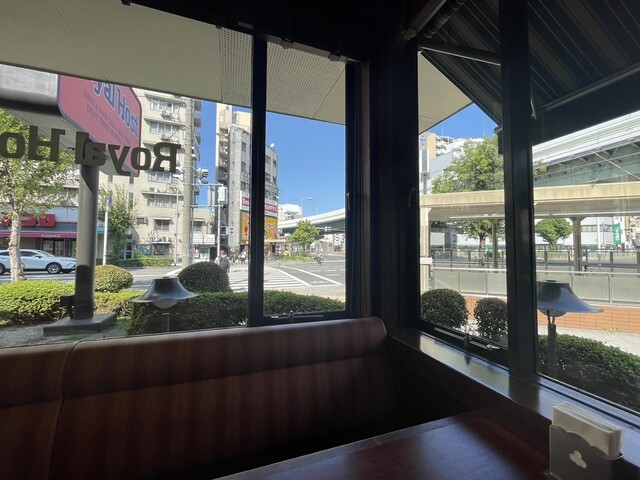 用户对于ロイヤルホスト 桜川店的评论高清图