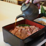 用户对于肉と庭 まつを的评论图