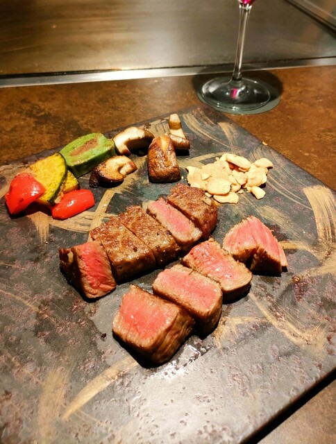 User's recommendation image for 大阪鉄板焼き 神戸牛 TATARA
