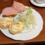 User's review image for CAFE 梅の木