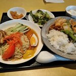 用戶對於咸亨酒店的評論圖