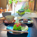 用户对于鶴屋吉信的评论图