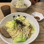 用户对于油そば専門店たおか 札幌駅北口店的评论图