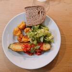 用户对于cafe water的评论图
