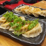 用户对于24時間 餃子酒場 目黒店的评论图