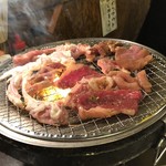 用户对于金獅子のホルモン 元町店的评论图