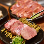 用户对于焼肉食道 しんしん的评论图