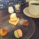 User's review image for パティスリー カフェ ロール