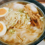 用户对于ワンタンメンの満月 三鷹店的评论图