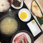 用户对于おもひで食堂的评论图