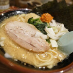 用户对于横浜家系ラーメン 武田家 旭川店的评论图