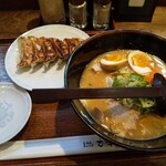 用户对于らーめん古潭 なんばCITY店的评论图