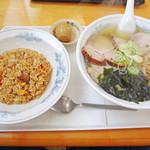 用户对于ラーメン ちゃー亭的评论图
